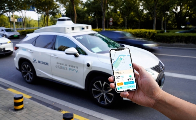 小馬智行IPO：Robotaxi業務難挑大梁，持續虧損成隱憂