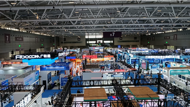 深圳低空競飛丨高交會上的低空經濟應用場景展現未來生活的若干可