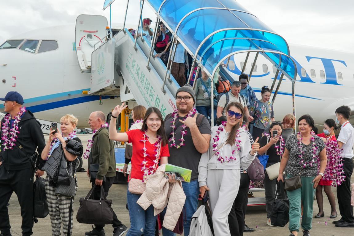 “一帶一路”十周年，海南機場集團積極構建空中互聯互通網絡，加