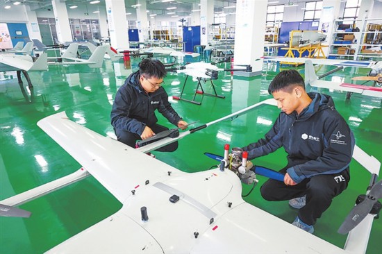 安陽：競逐“低空經濟”新賽道（全力拼經濟 奮戰開門紅）