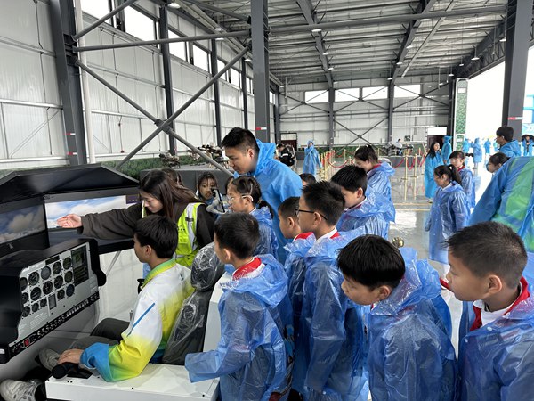 2024低空：“五一”假期“飛起耍” 2024梁平低空云夏節(jié)