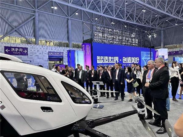 2024低空; 2023世界制造業(yè)大會(huì)圓滿(mǎn)落幕 億航智能引領(lǐng)