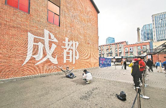 2024低空經(jīng)濟(jì)網(wǎng)： 成都“園”動(dòng)力讓“未來(lái)”可期