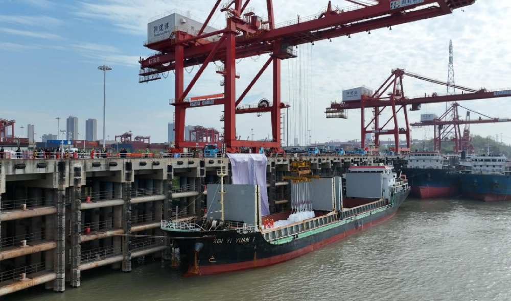 低空： 印尼直航航線開通 武漢陽邏港構建“一船到底”運輸新模式