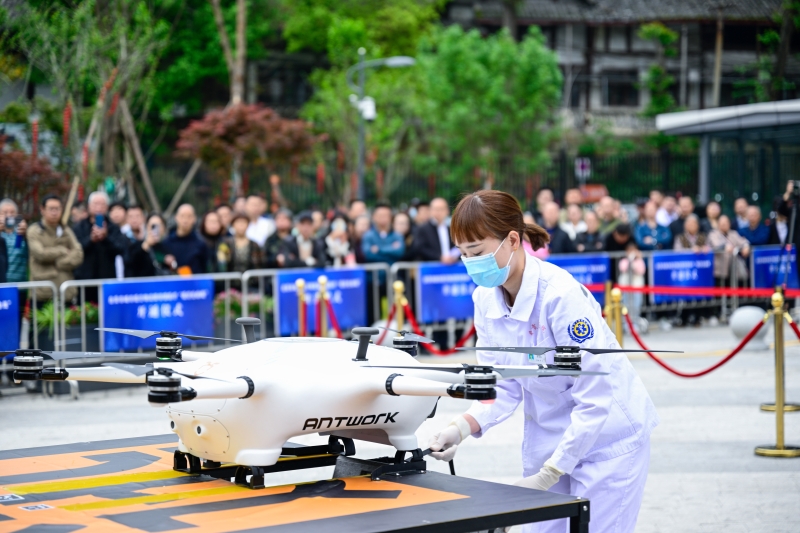 2025低空經(jīng)濟(jì)： 低空經(jīng)濟(jì)四川自貢：低空經(jīng)濟(jì)從“起飛”到“騰飛”