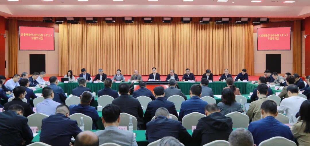 低空經(jīng)濟(jì)報(bào)： 梁平區(qū)委書(shū)記錢(qián)建超：培育發(fā)展“低空+物流”“低空+文旅”等低空領(lǐng)域