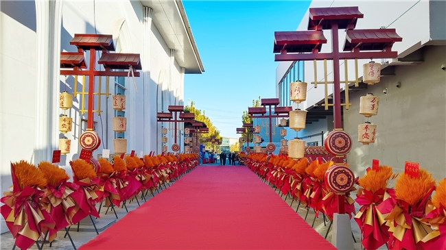 ?北京首家紅樓夢主題沉浸式餐秀「宴外宴」盛大開園：入夢紅樓，