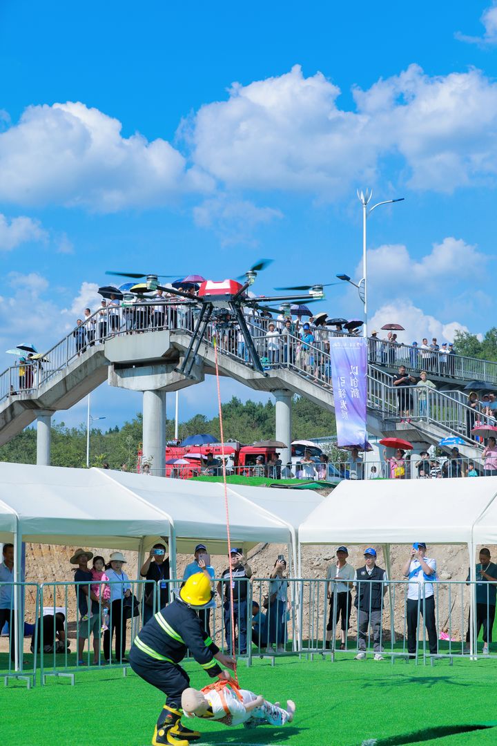 低空飛行應急場景實景演練。